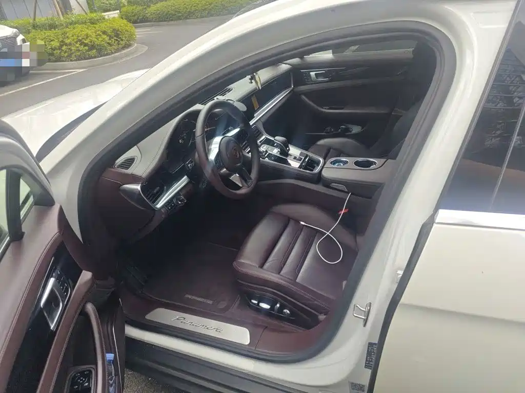 Porsche Panamera — миниатюра 11