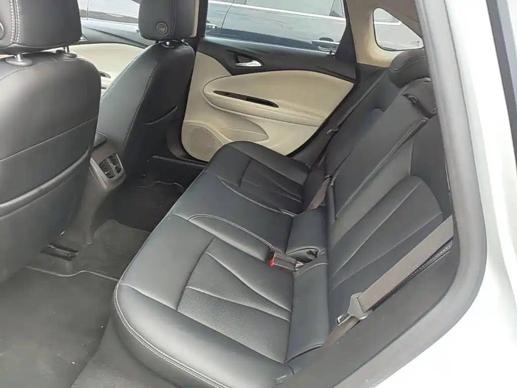 Buick Verano — миниатюра 17