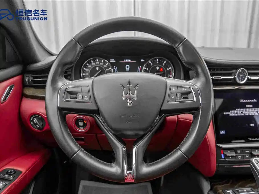 Maserati Quattroporte — миниатюра 17