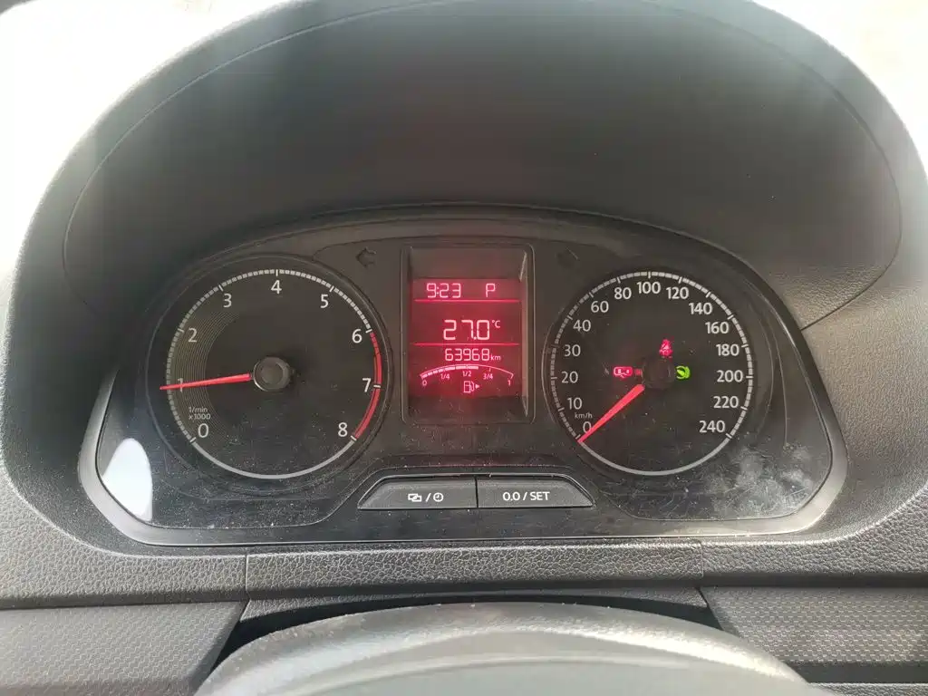 Volkswagen Jetta — миниатюра 12