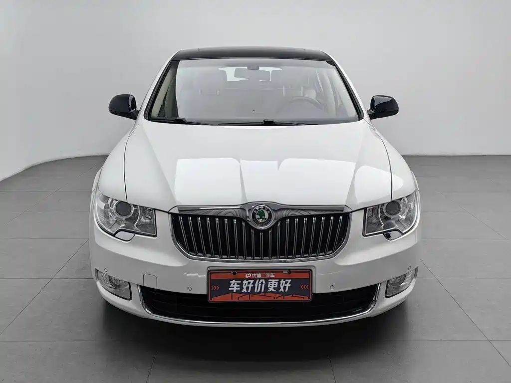 Skoda Superb — миниатюра 3