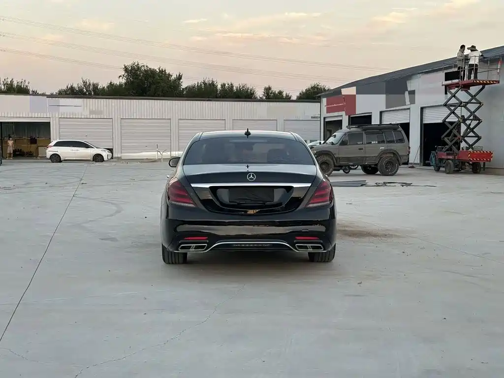 Mercedes-Benz S-Class — миниатюра 8