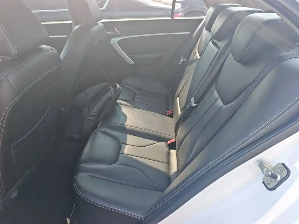 Geely Emgrand — миниатюра 17