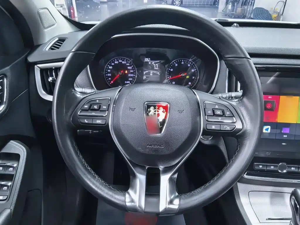 Roewe RX5 — миниатюра 12