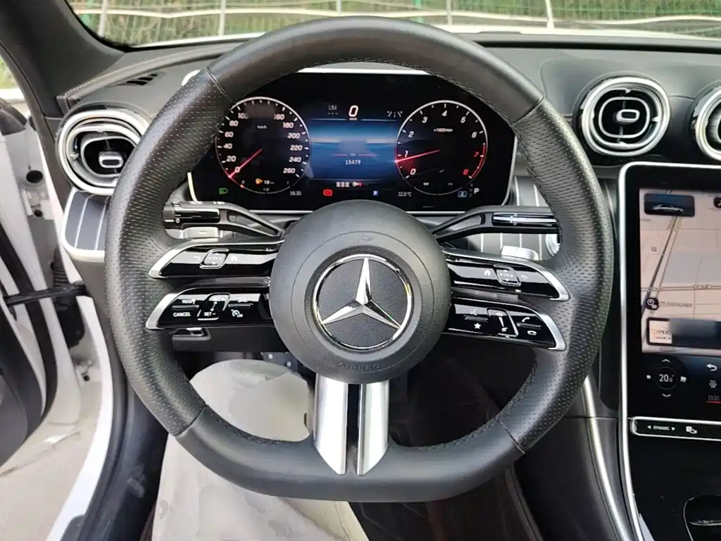 Mercedes-Benz C-Class — миниатюра 11