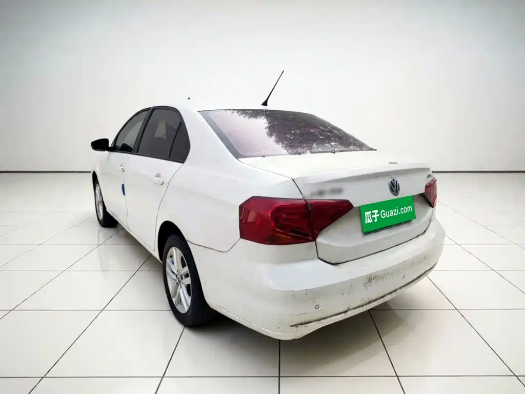 Volkswagen Jetta — миниатюра 4