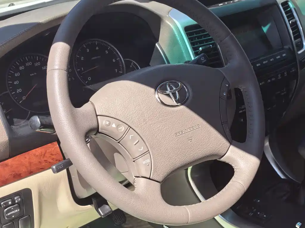 Toyota Prado — миниатюра 17