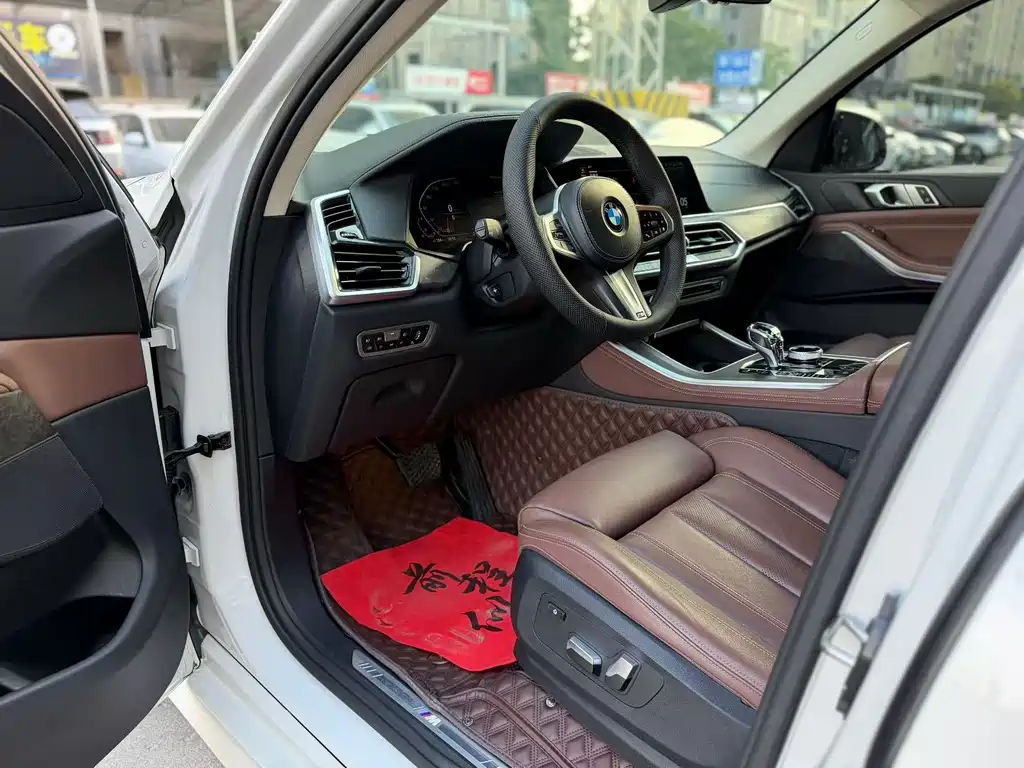 BMW X5 (Import) — миниатюра 6