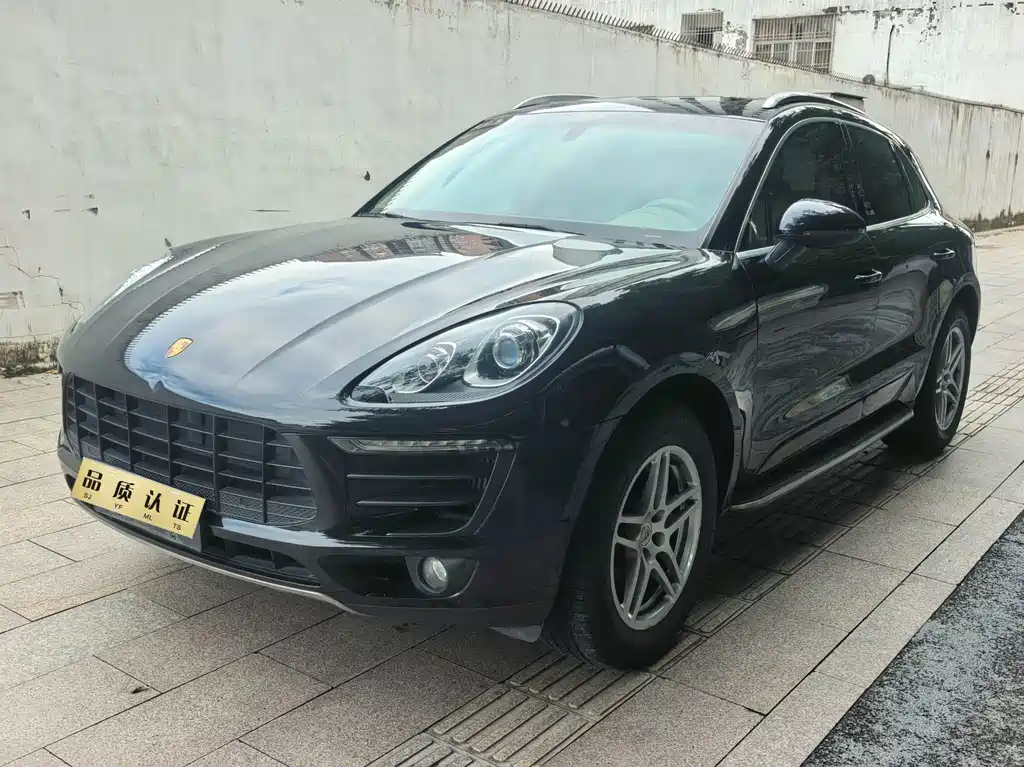 Porsche Macan — миниатюра 3