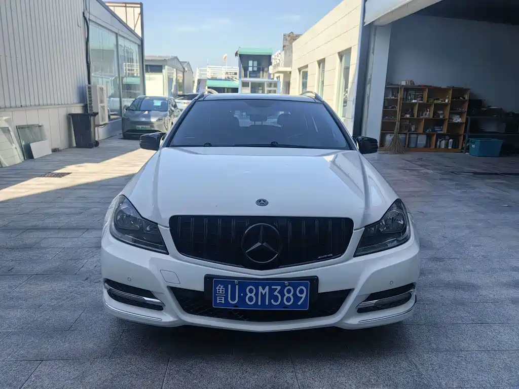 Mercedes-Benz C-Class (Import) — миниатюра 2