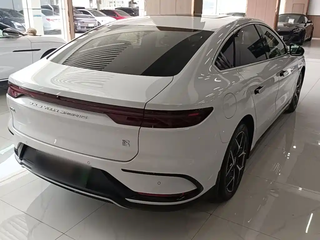 BYD Han — миниатюра 7