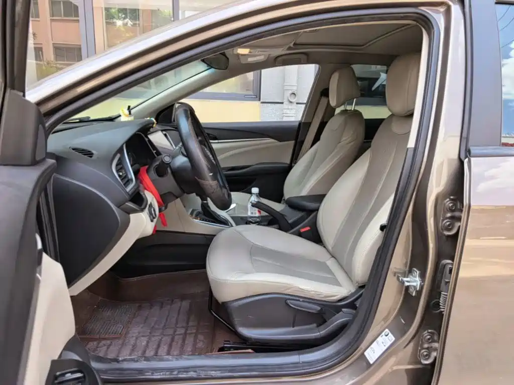 Buick Excelle — миниатюра 15