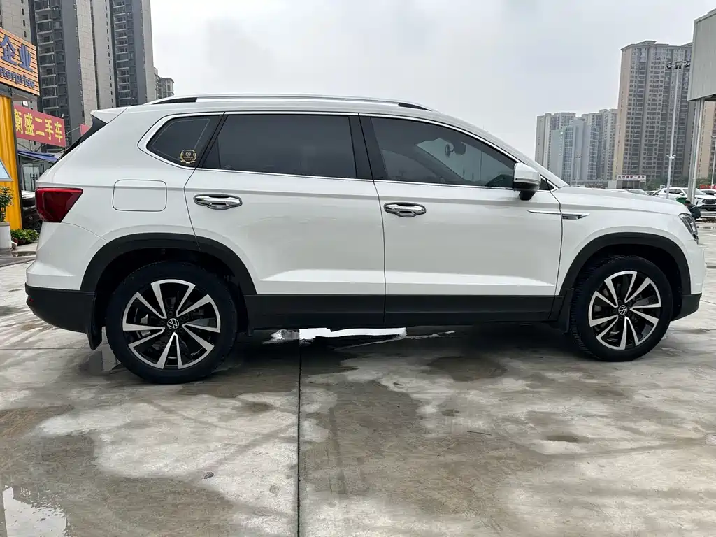 Volkswagen Tharu 2022 280TSI Luxury