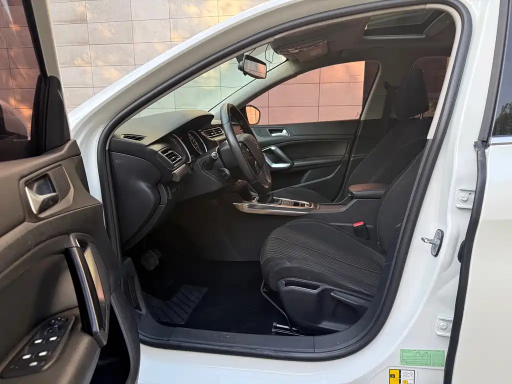 Peugeot 408 — миниатюра 8