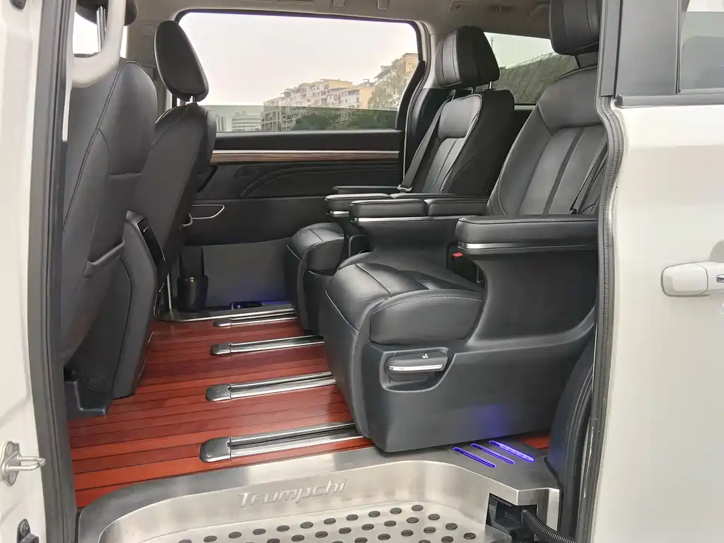 GAC Motor Trumpchi M8 — миниатюра 5