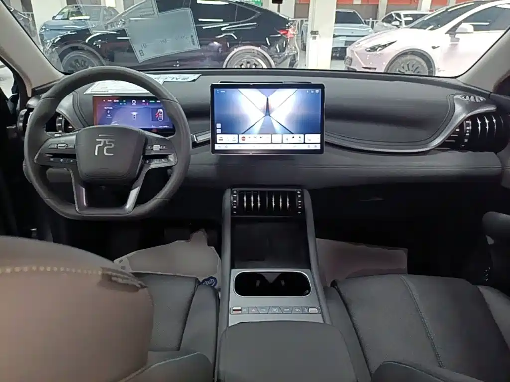 BYD Yuan Plus — миниатюра 10