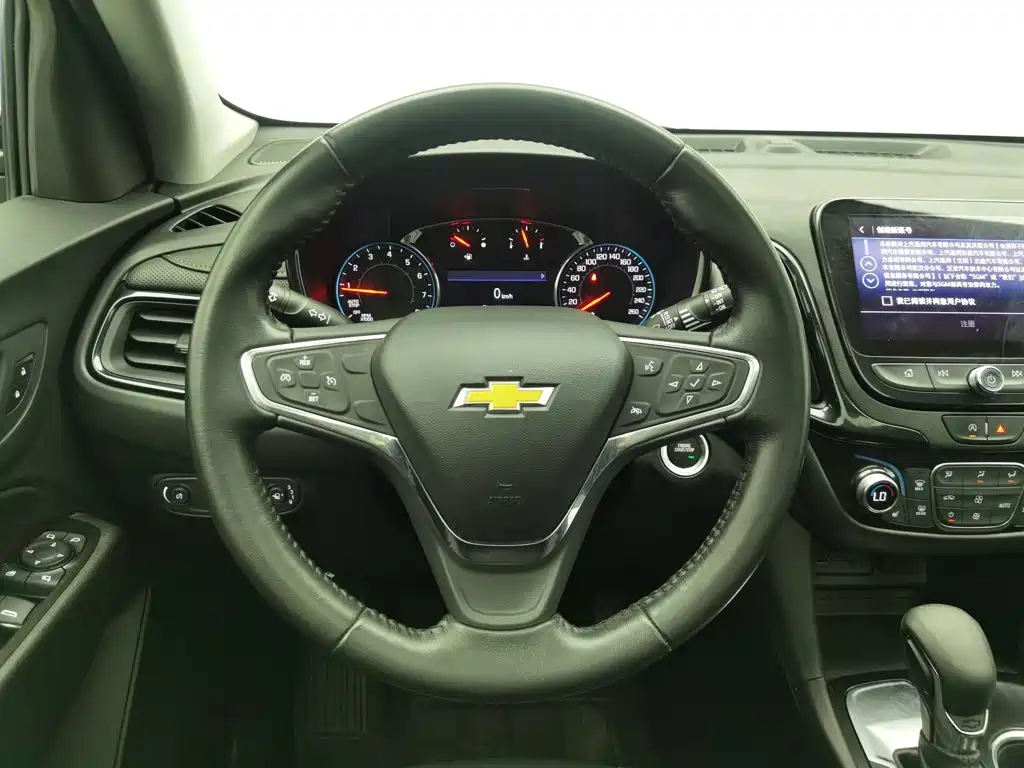Chevrolet Equinox — миниатюра 11