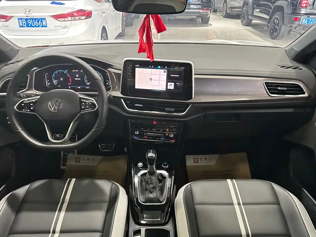 Volkswagen T-Roc — миниатюра 6