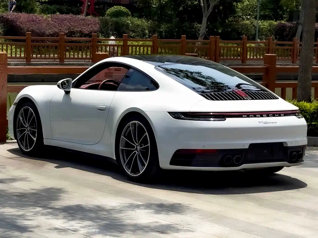 Porsche 911 2020 Carrera 3.0T