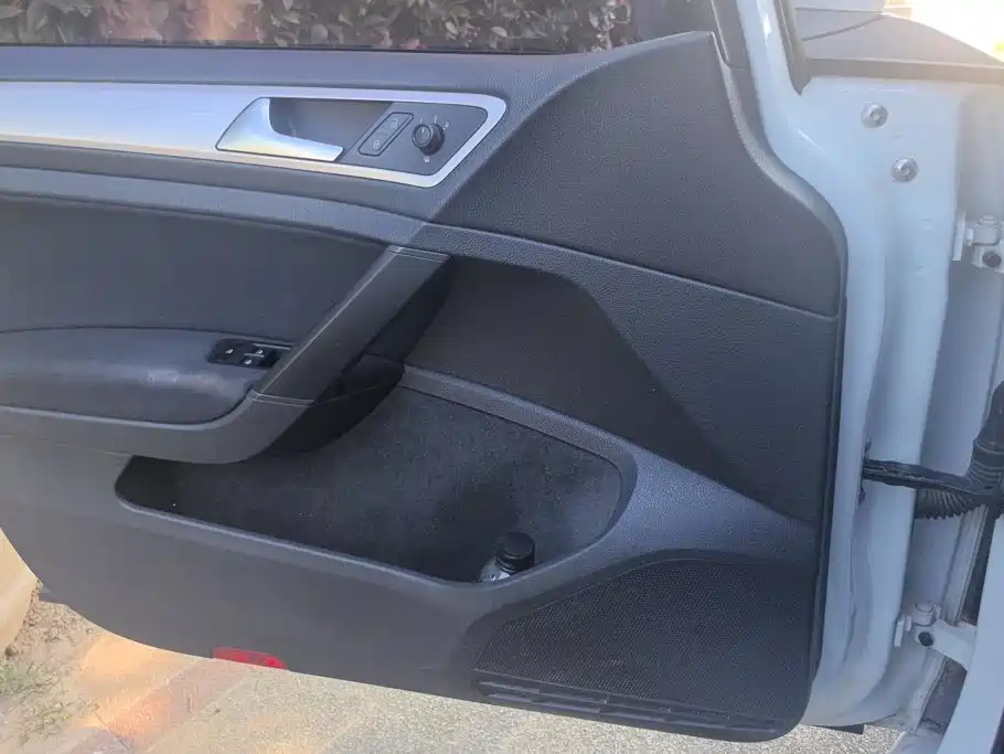 Volkswagen Golf — миниатюра 7