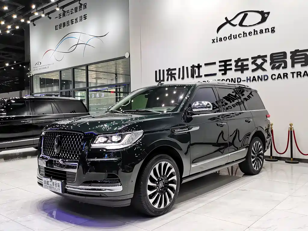 Lincoln Navigator — миниатюра 2