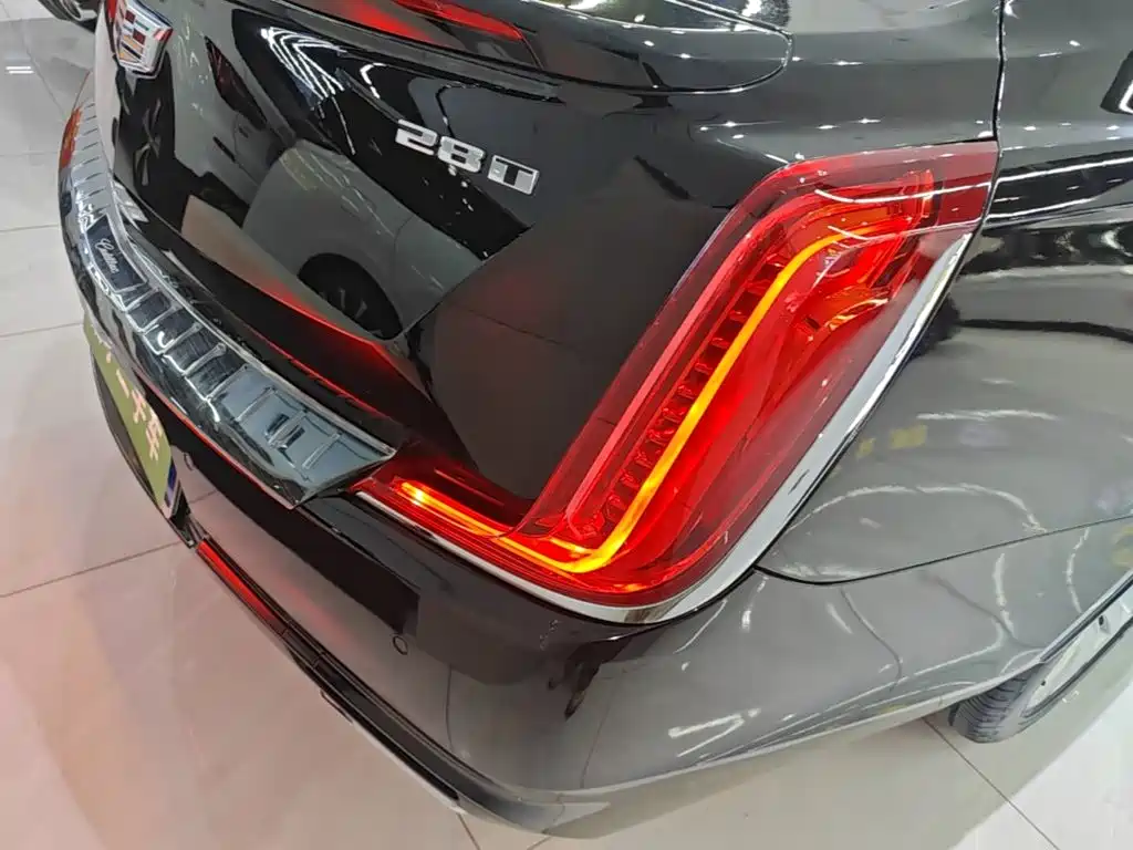 Cadillac XTS — миниатюра 8