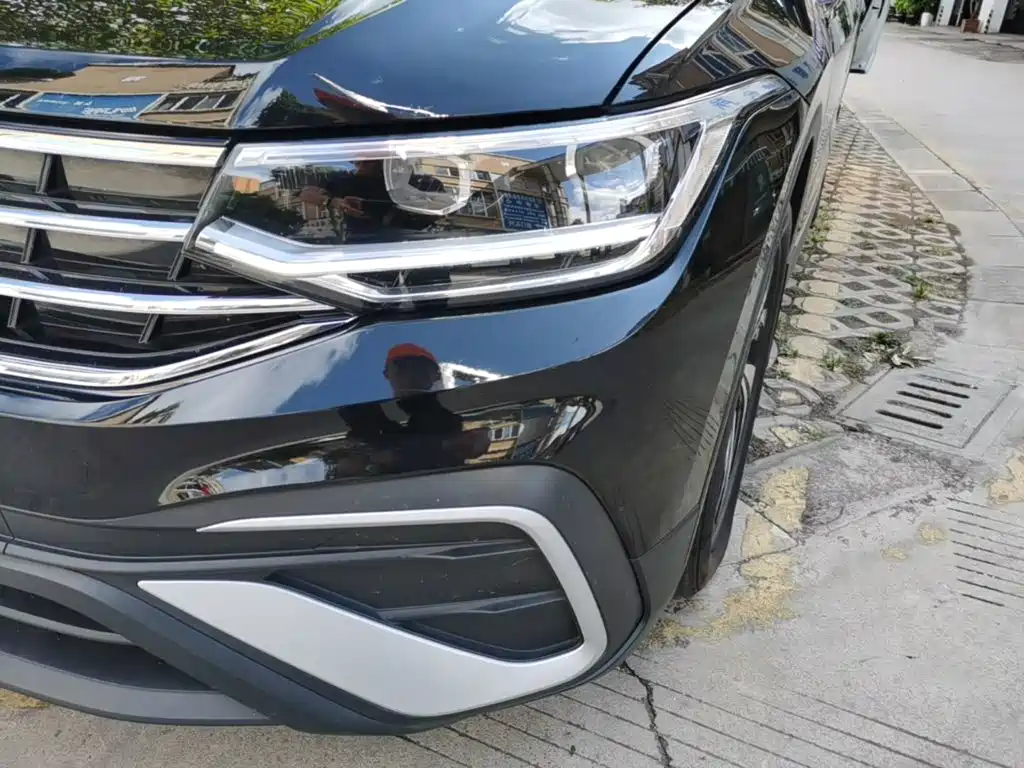 Volkswagen Tiguan L — миниатюра 24