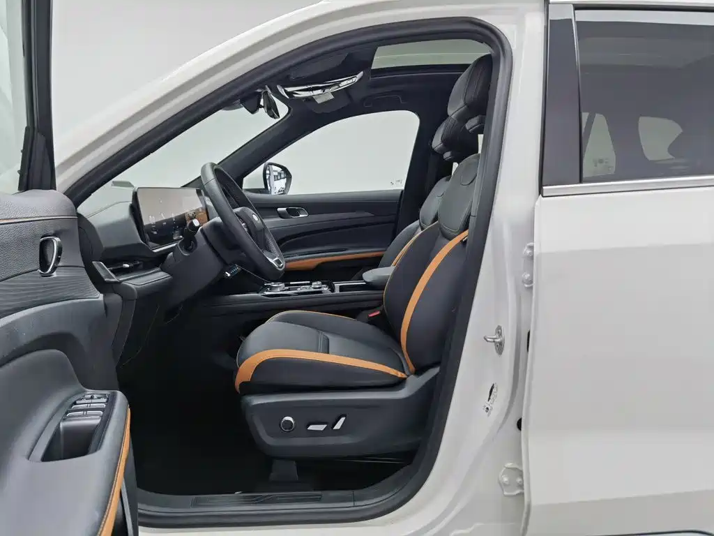Ford Equator Sport — миниатюра 10