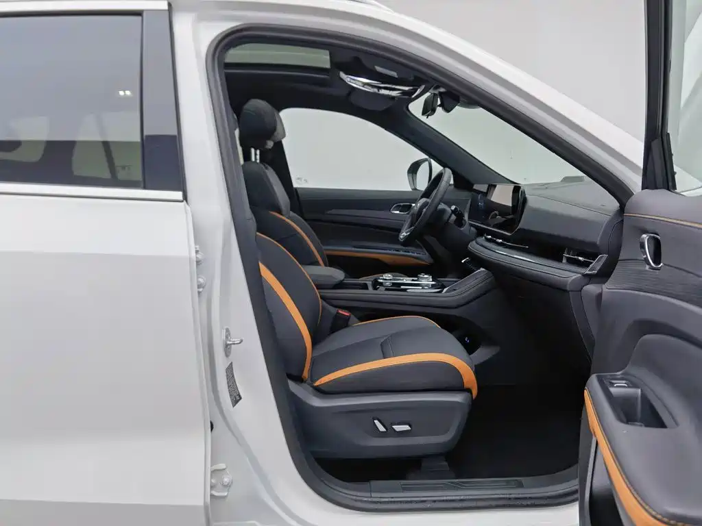 Ford Equator Sport — миниатюра 23