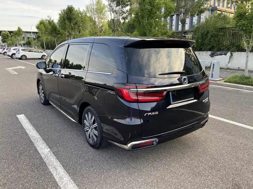 Honda Odyssey 2022 2.0L e:HEV Smart
