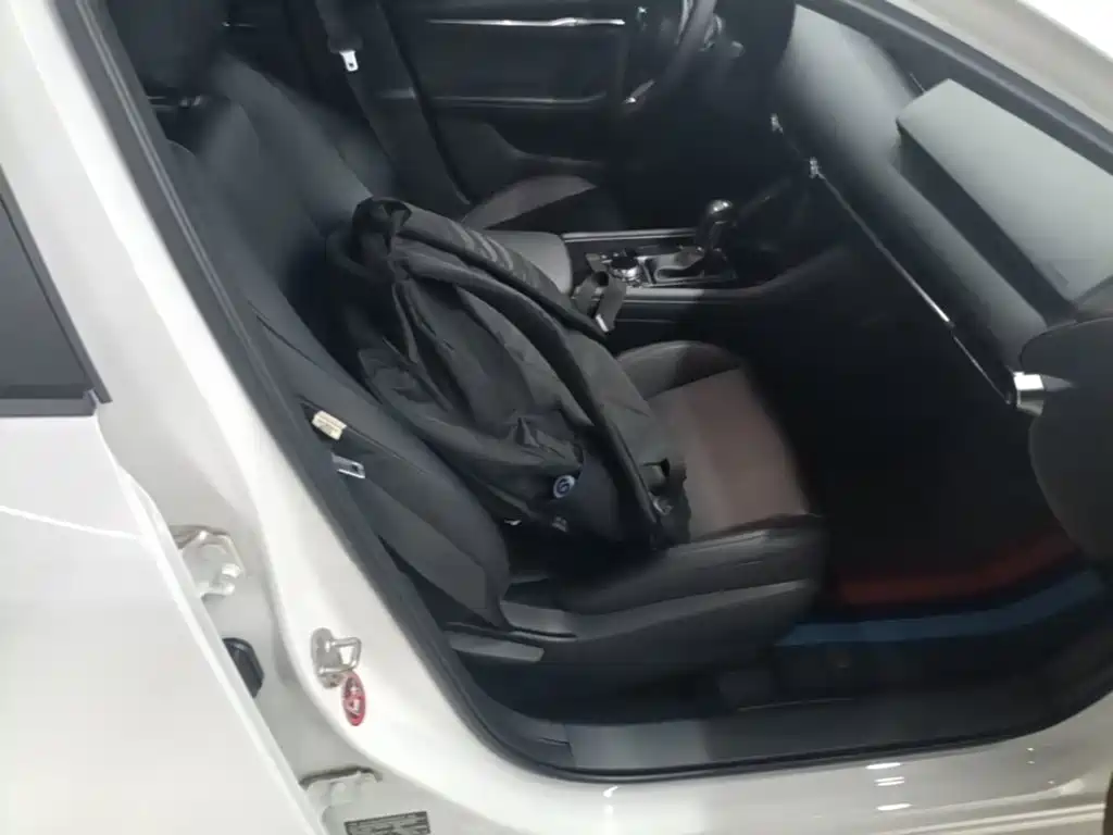 Mazda 3 Axela — миниатюра 25