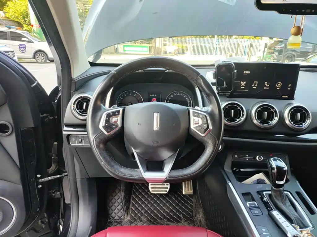 Wey Wey VV5 — миниатюра 11