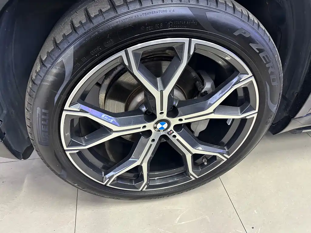 BMW X5 — миниатюра 29