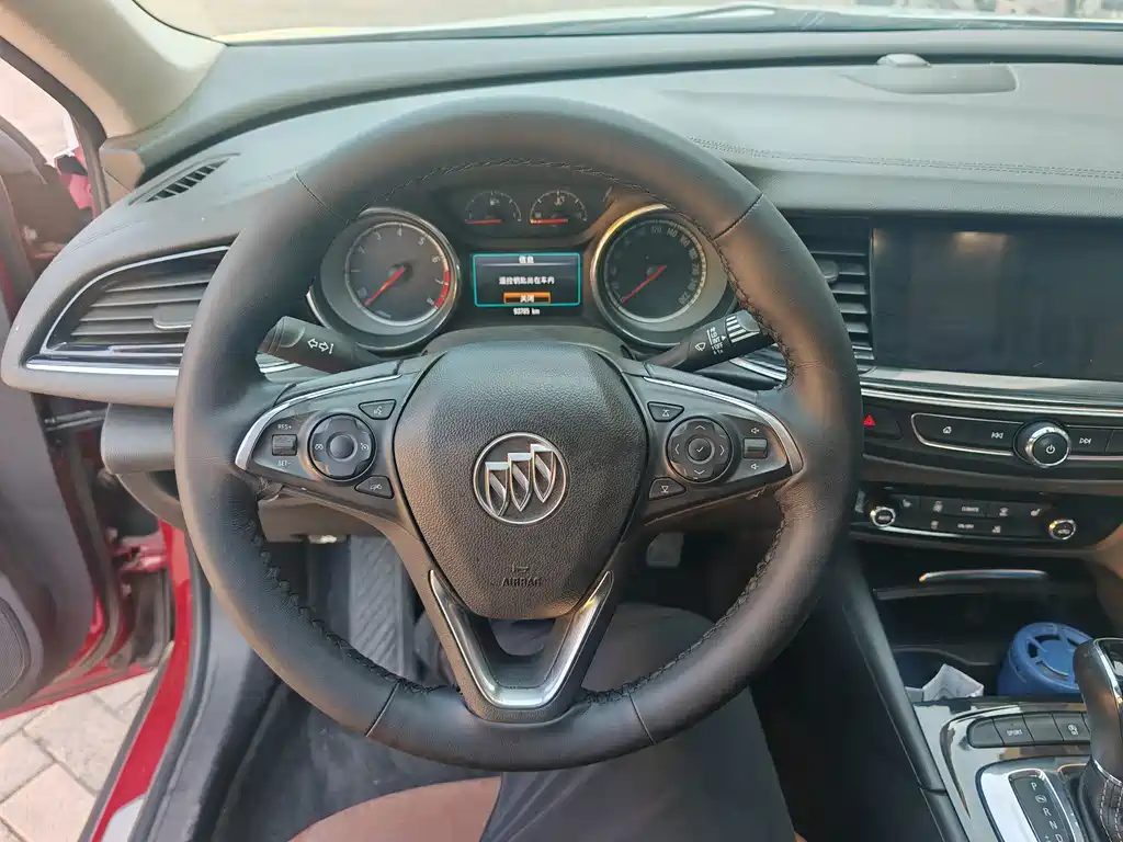 Buick Regal — миниатюра 6