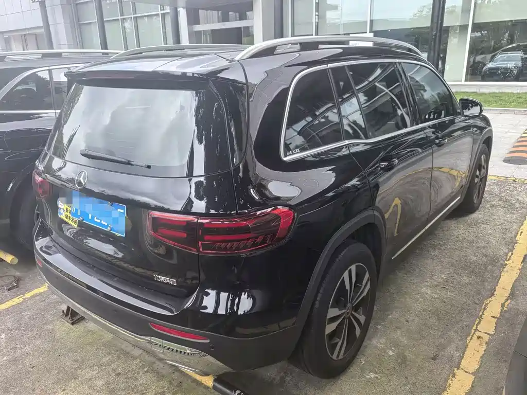 Mercedes-Benz GLB — миниатюра 4