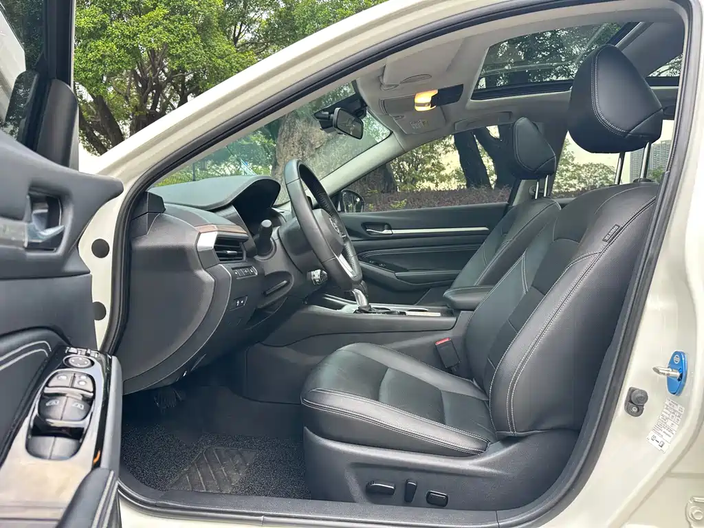Nissan Teana — миниатюра 13