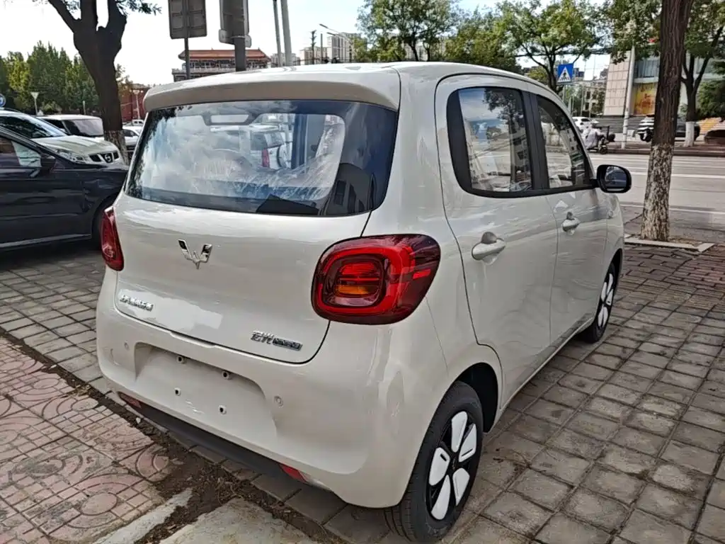 Wuling MINIEV — миниатюра 7