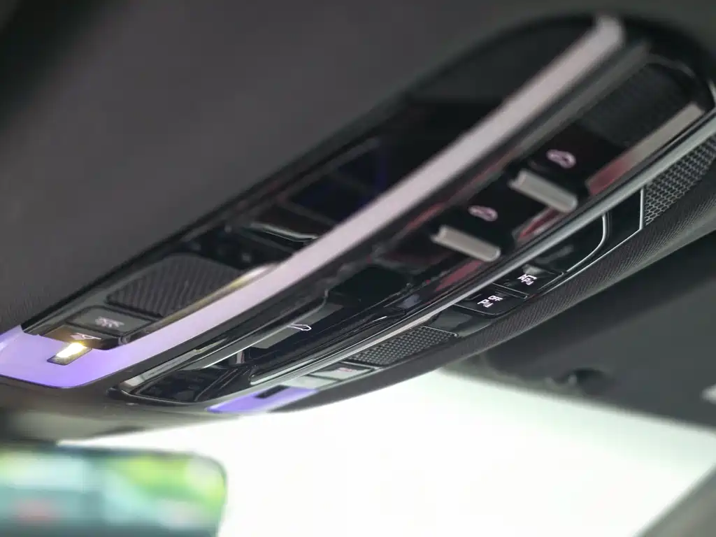 Porsche Panamera — миниатюра 25