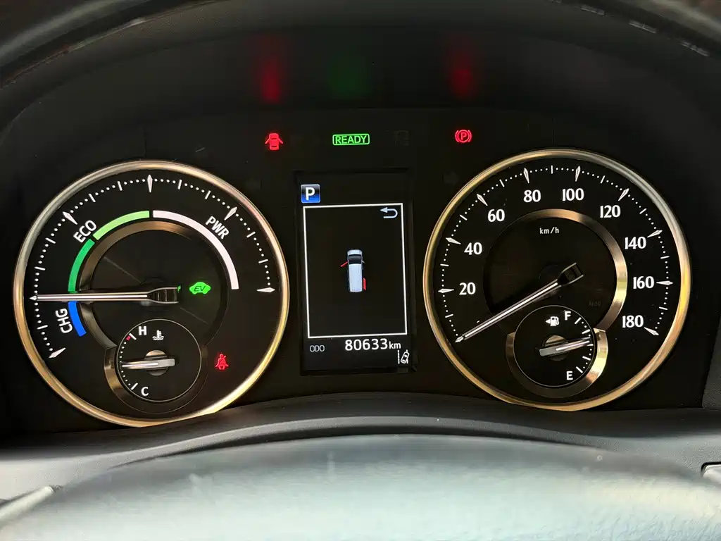Toyota Alphard — миниатюра 29