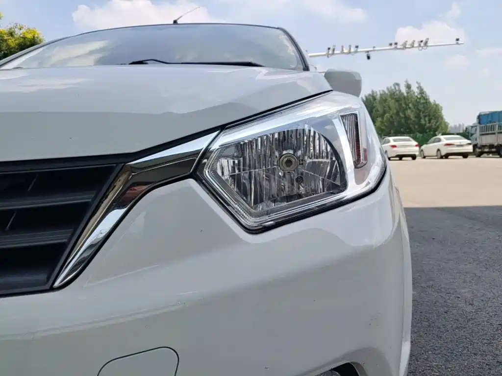 Venucia R50 — миниатюра 18