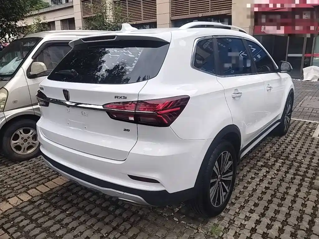 Roewe RX5 — миниатюра 7