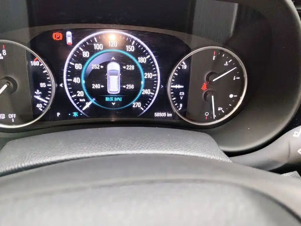 Buick Envision Plus — миниатюра 8