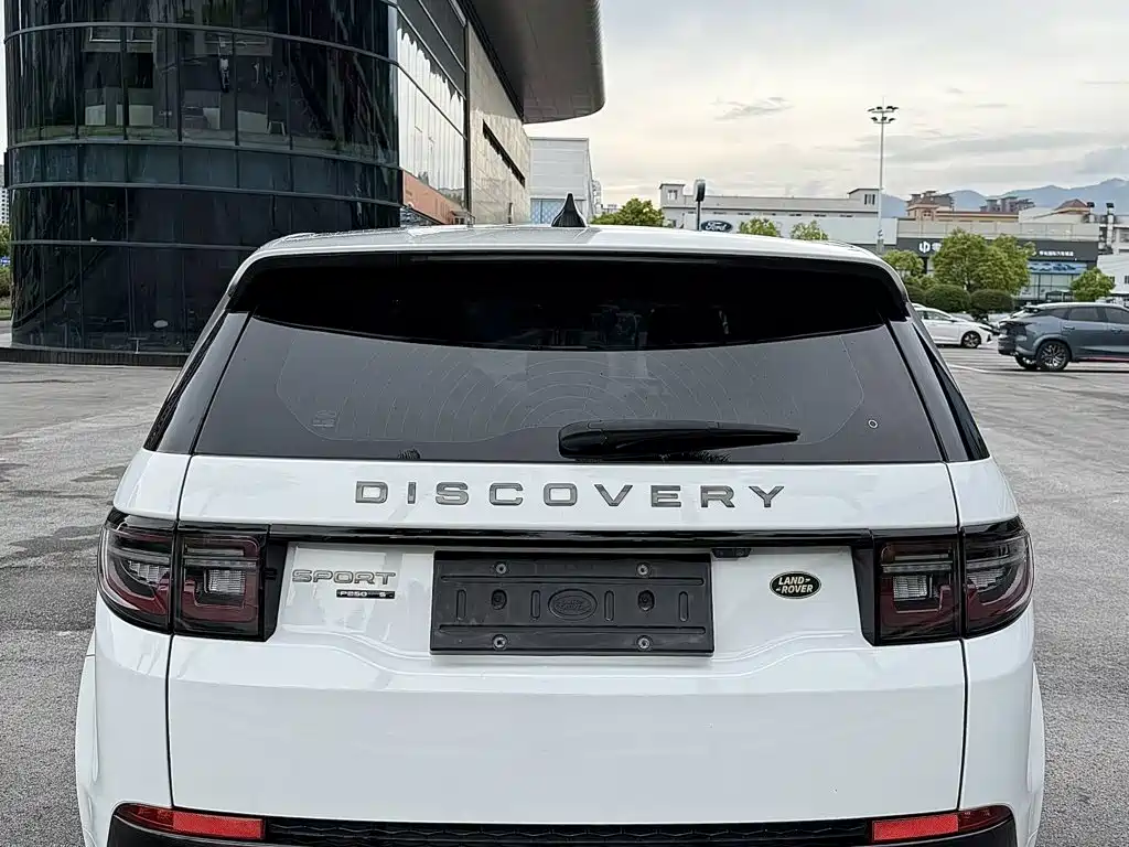 Land Rover Discovery Sport — миниатюра 8