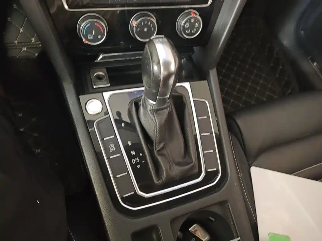Volkswagen Magotan — миниатюра 14