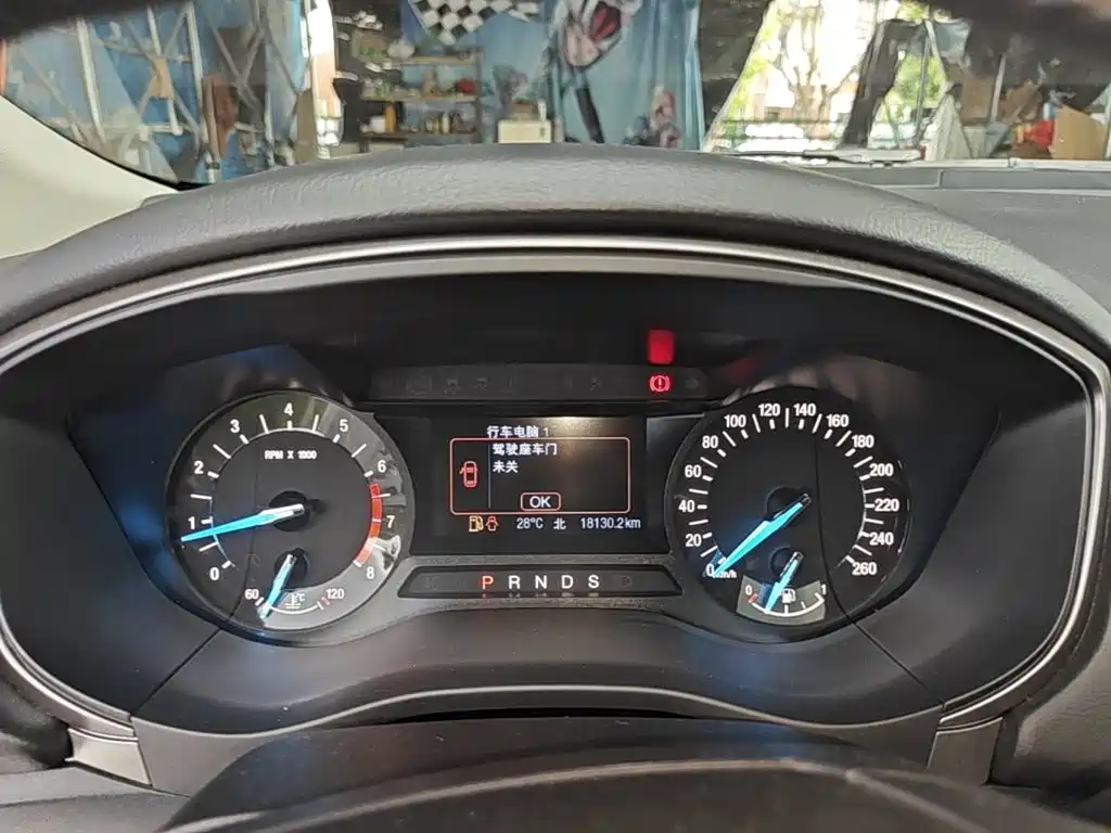 Ford Mondeo — миниатюра 12