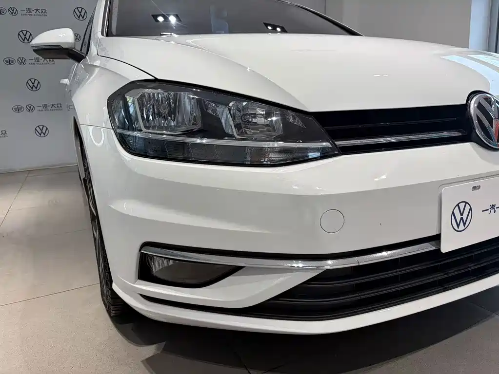 Volkswagen Golf — миниатюра 12