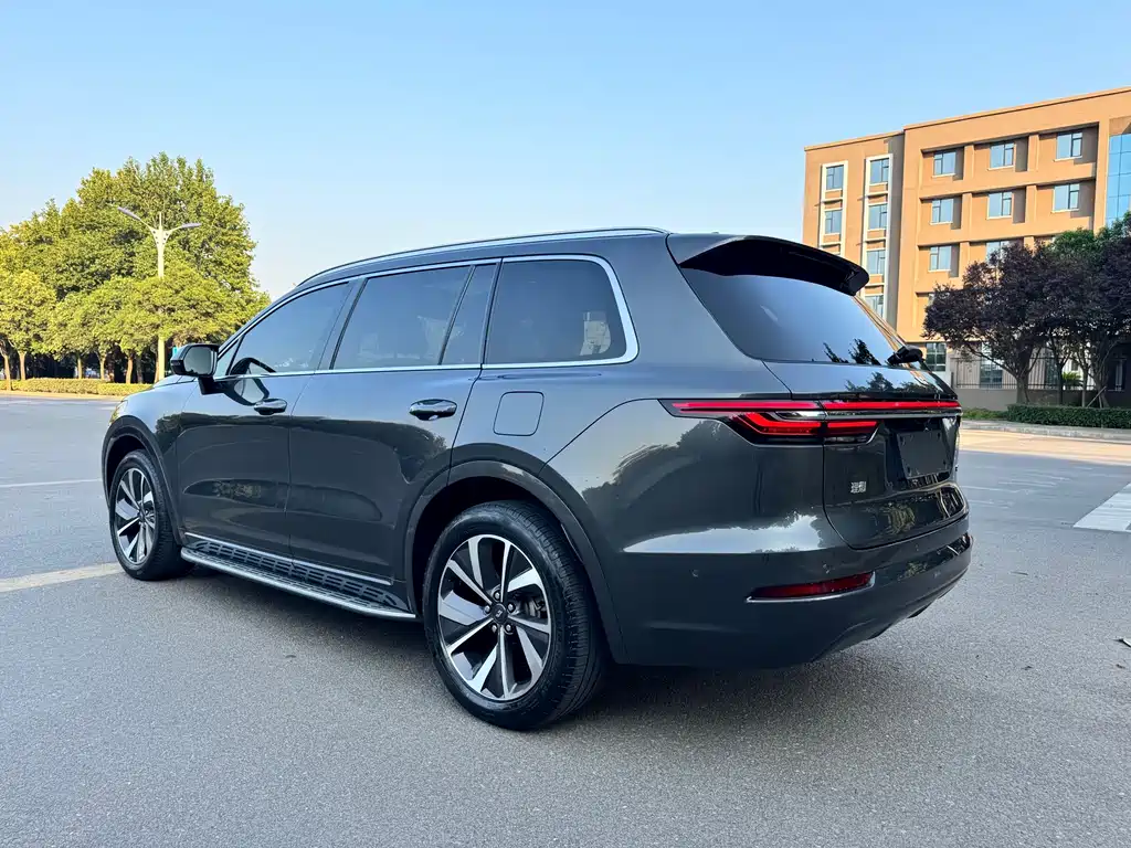 Li Auto Li ONE — миниатюра 8