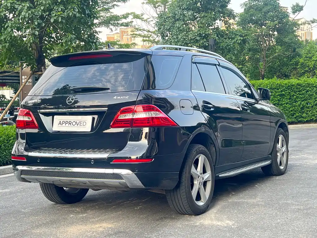 Mercedes-Benz M-Class — миниатюра 5