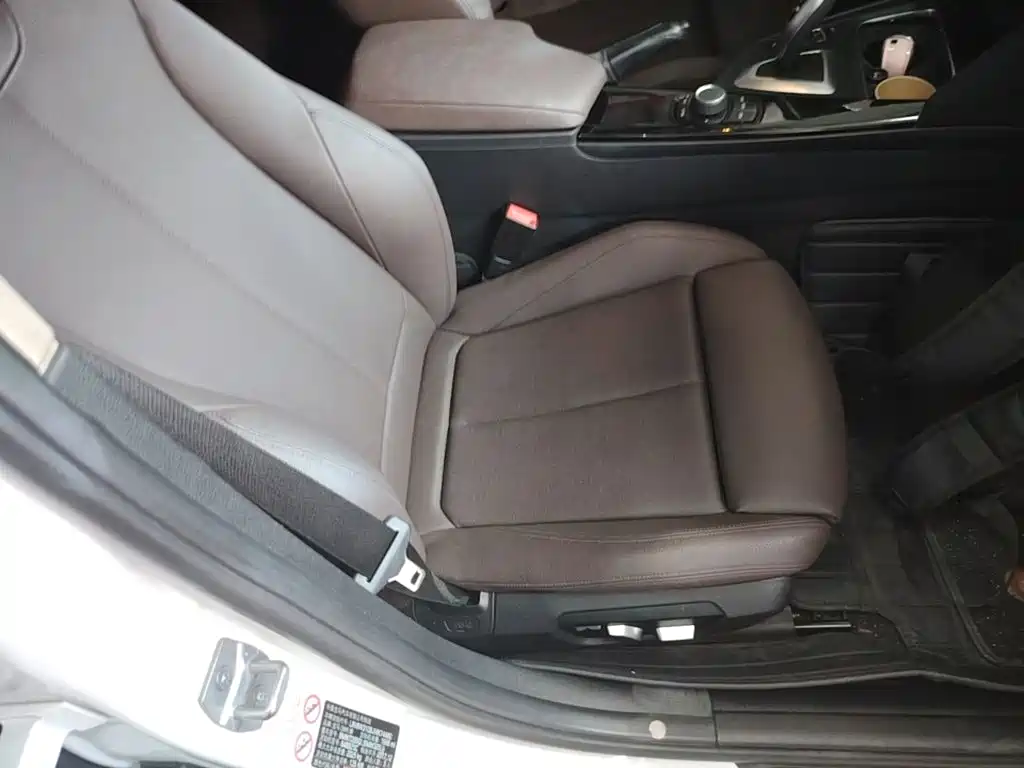 BMW 3 Series — миниатюра 25