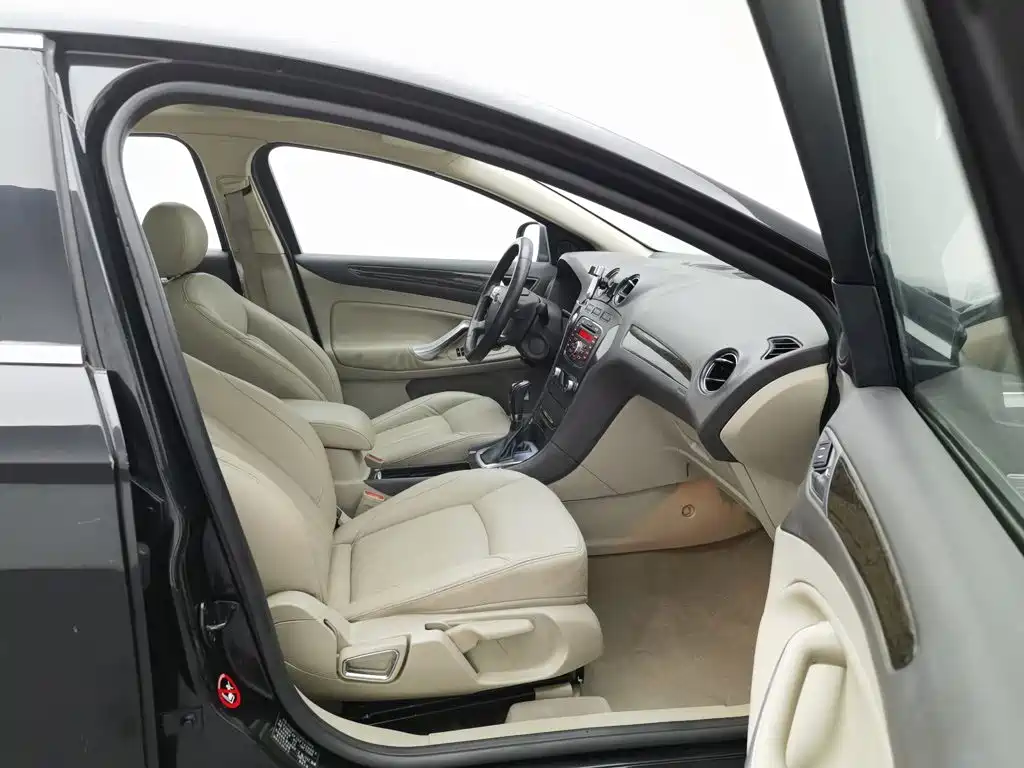 Ford Mondeo — миниатюра 23